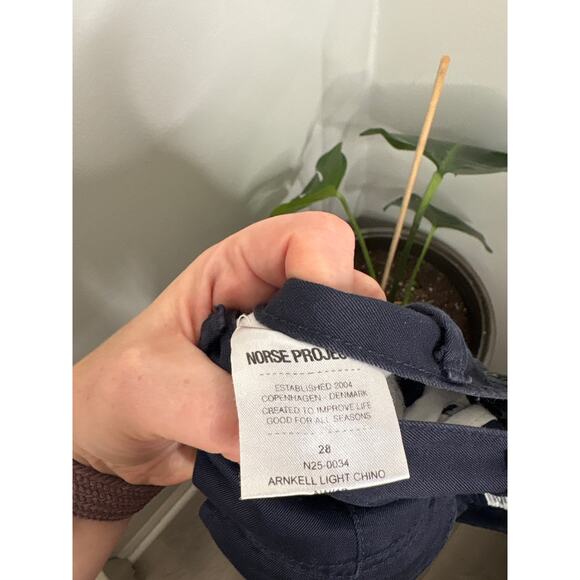 Norse Projects Arnkell Light Chino Pants Mens Size 28 Navy Blue Preppy Casual - Picture 10 of 10